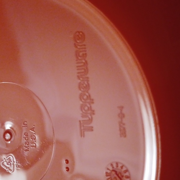 4/$60 New Tupperware Thatsa Jr. Bowl - 2.75 L - Picture 4 of 8